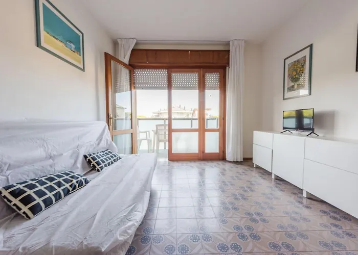 With Balcony And View * بيبيوني